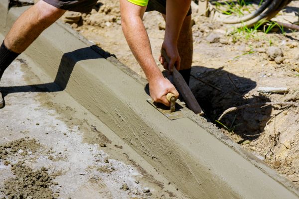 Curb Repair in Schaumburg