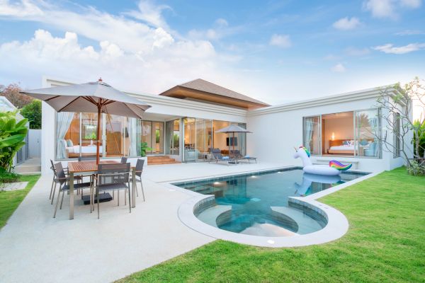 Pool Deck Repair in Schaumburg