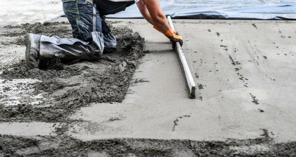 Cracked Driveway Repair in Schaumburg