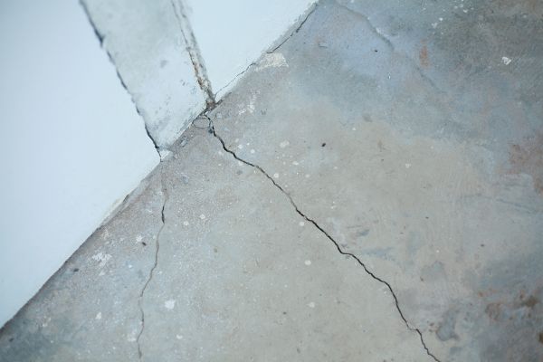 Garage Crack Repair in Schaumburg