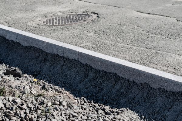 Sidewalk Curbing Repair in Schaumburg